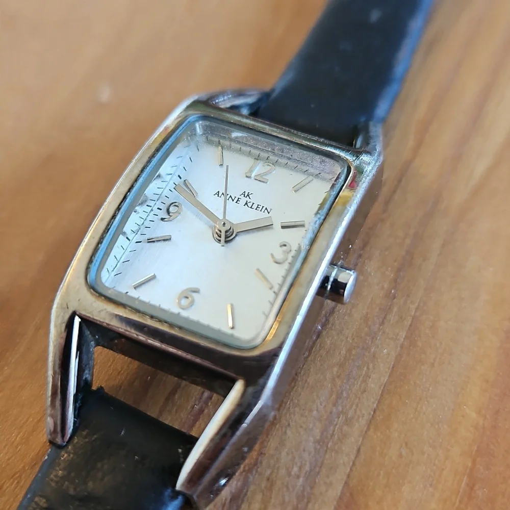 AK Fashion Watch